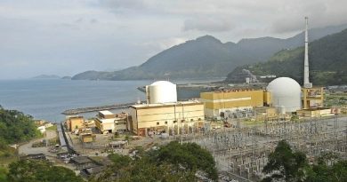 Angra decreta situação de emergência e pode desligar usinas nucleares, diz prefeito Angra decreta situação de emergência e pode desligar usinas nucleares, diz prefeito