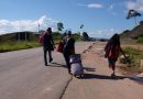 Após ataques de brasileiros, 1,2 mil venezuelanos deixaram o país, diz Exército Após ataques de brasileiros, 1,2 mil venezuelanos deixaram o país, diz Exército