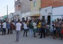 Homem é assassinado a tiros dentro de bar em povoado de Coité Homem é assassinado a tiros dentro de bar em povoado de Coité