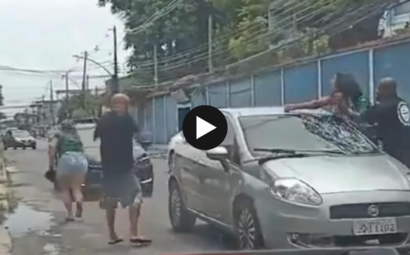 VÍDEO: Mulher Flagra Marido Com Amante E Arma Barraco Na Rua: "pega ...